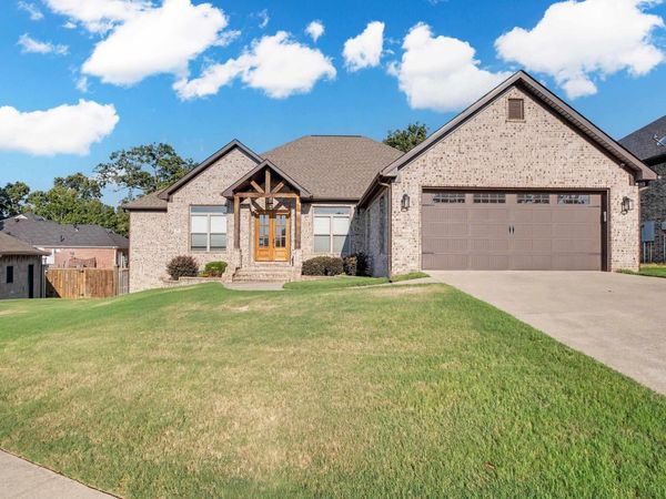 9409 Cliffside Drive, Sherwood, AR 72120