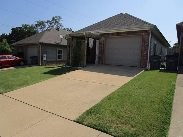 109 Lily Street, Hot Springs, AR 71901