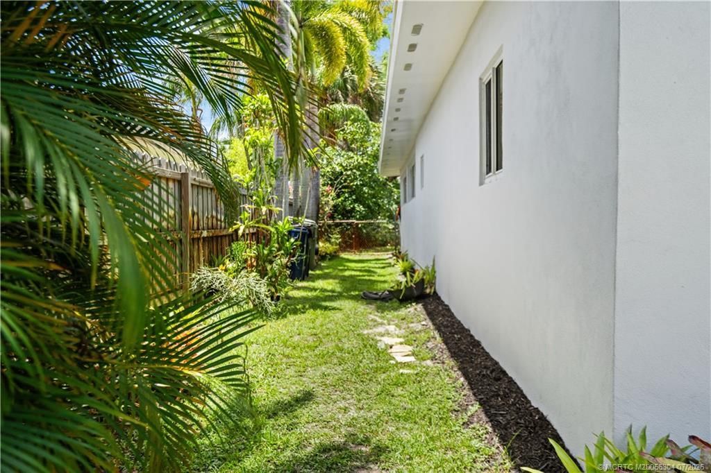 505 SW North Carolina Drive, Stuart, FL 34994 Photo