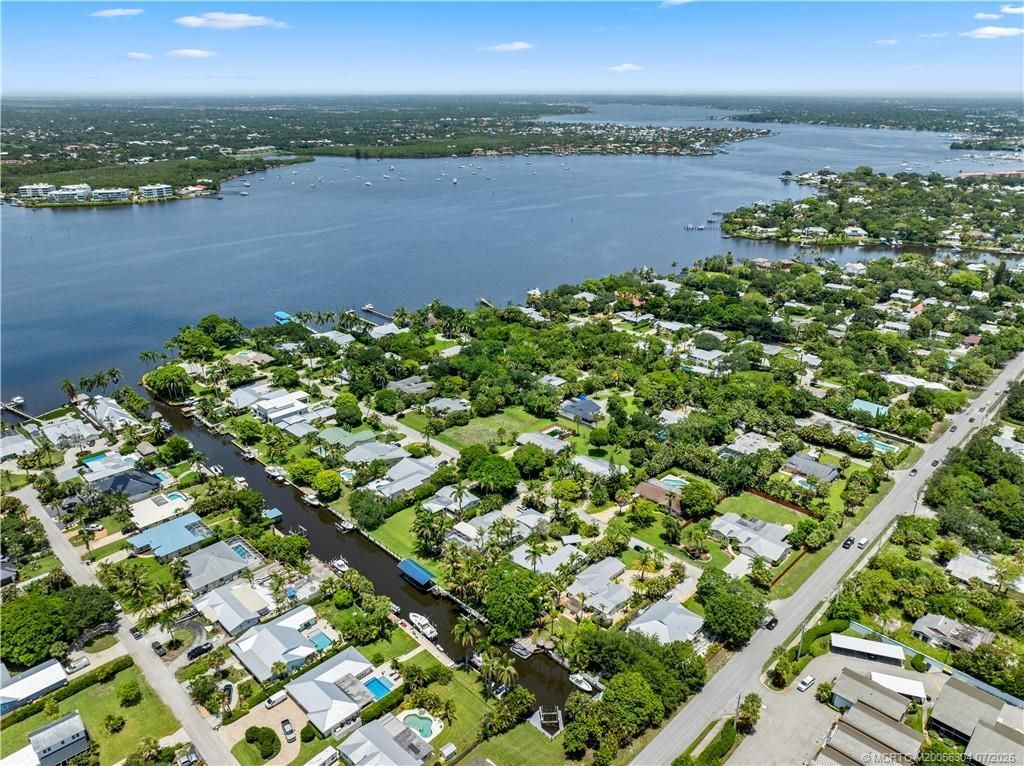 505 SW North Carolina Drive, Stuart, FL 34994 Photo