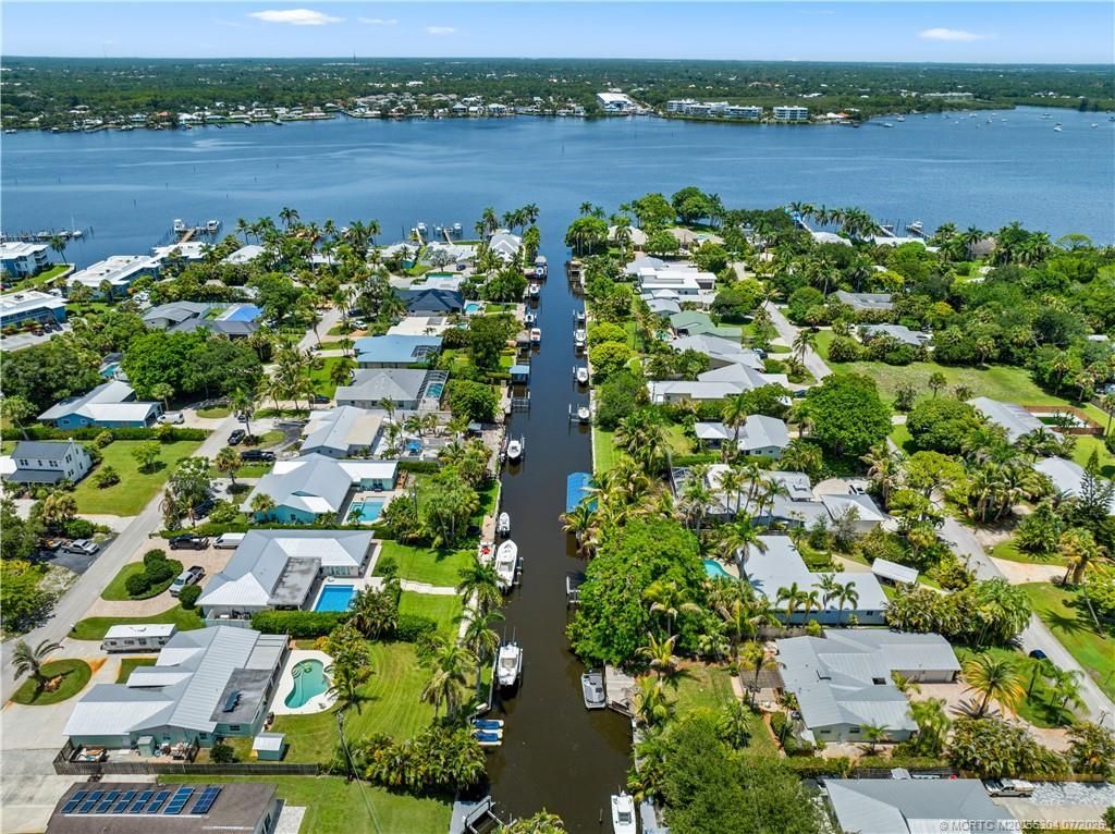 505 SW North Carolina Drive, Stuart, FL 34994 Photo