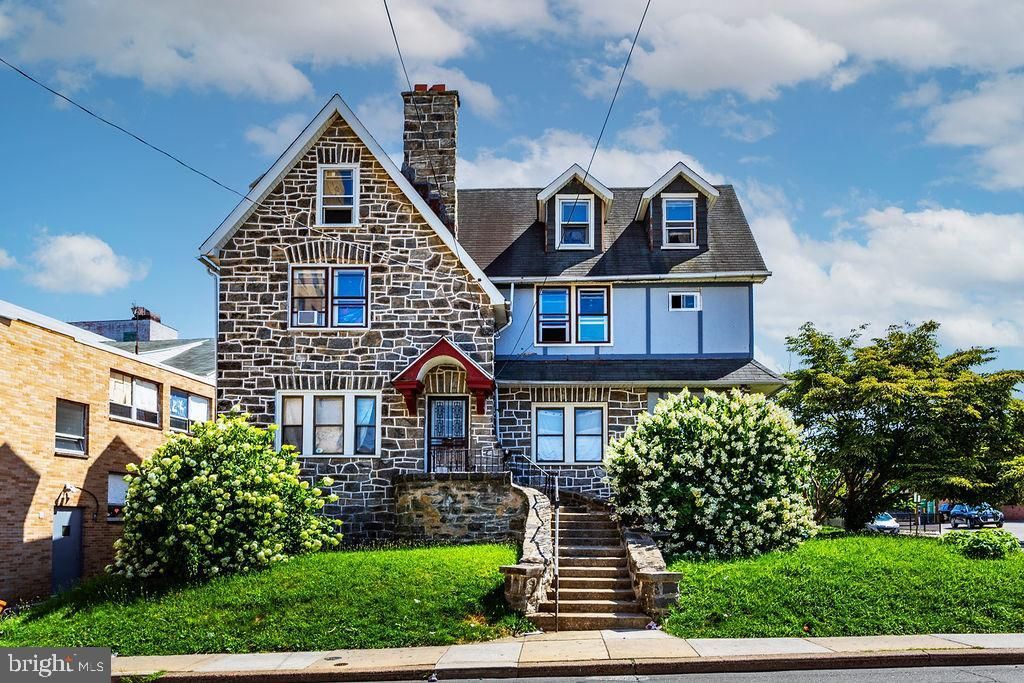 27 GLENDALE ROAD, UPPER DARBY, PA 19082