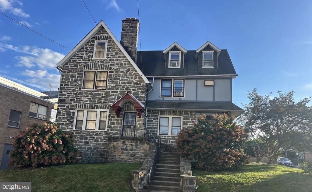27 GLENDALE ROAD , UPPER DARBY, PA 19082