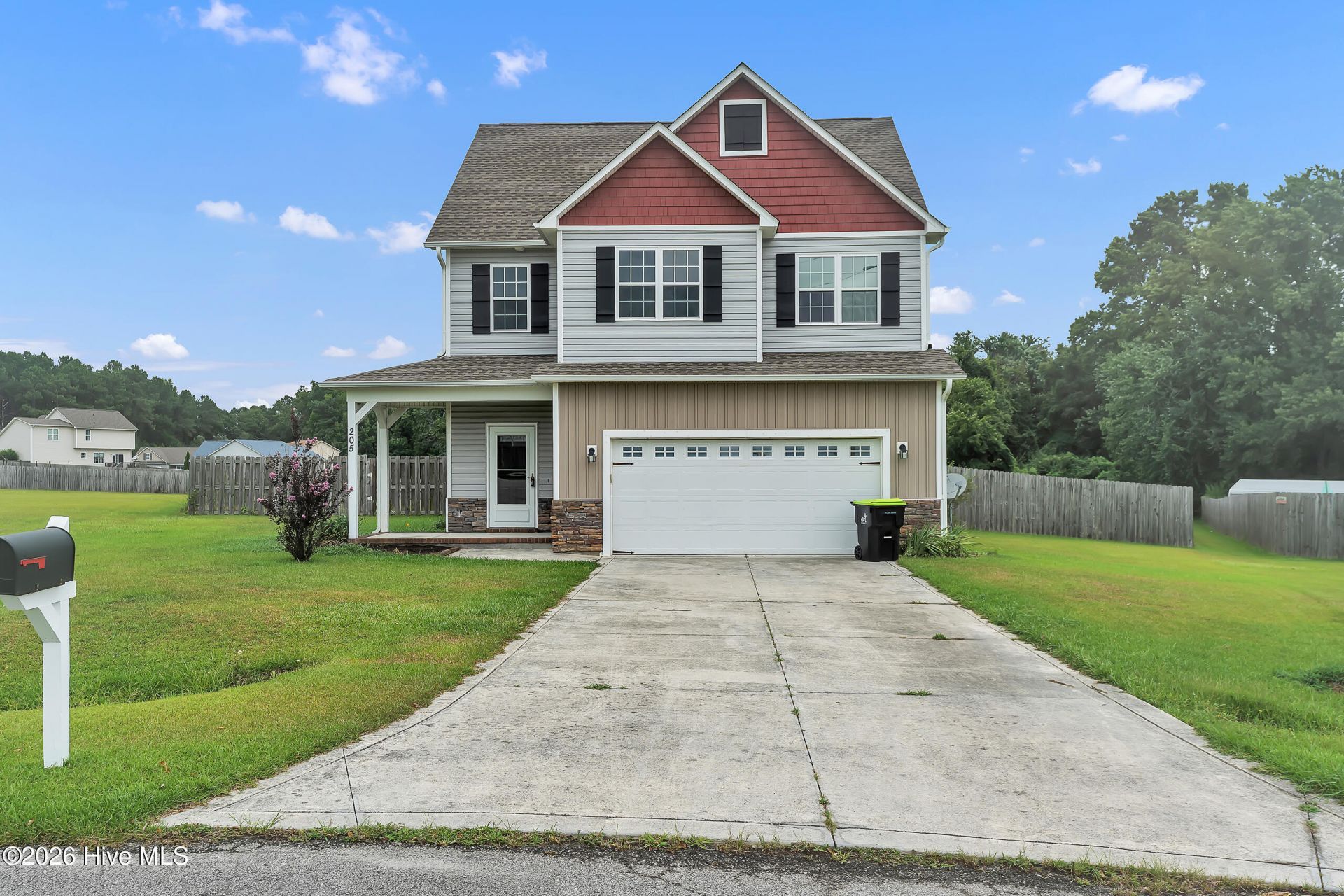 205 Crockett Ridge Court E, Richlands, NC 28574 Main Photo