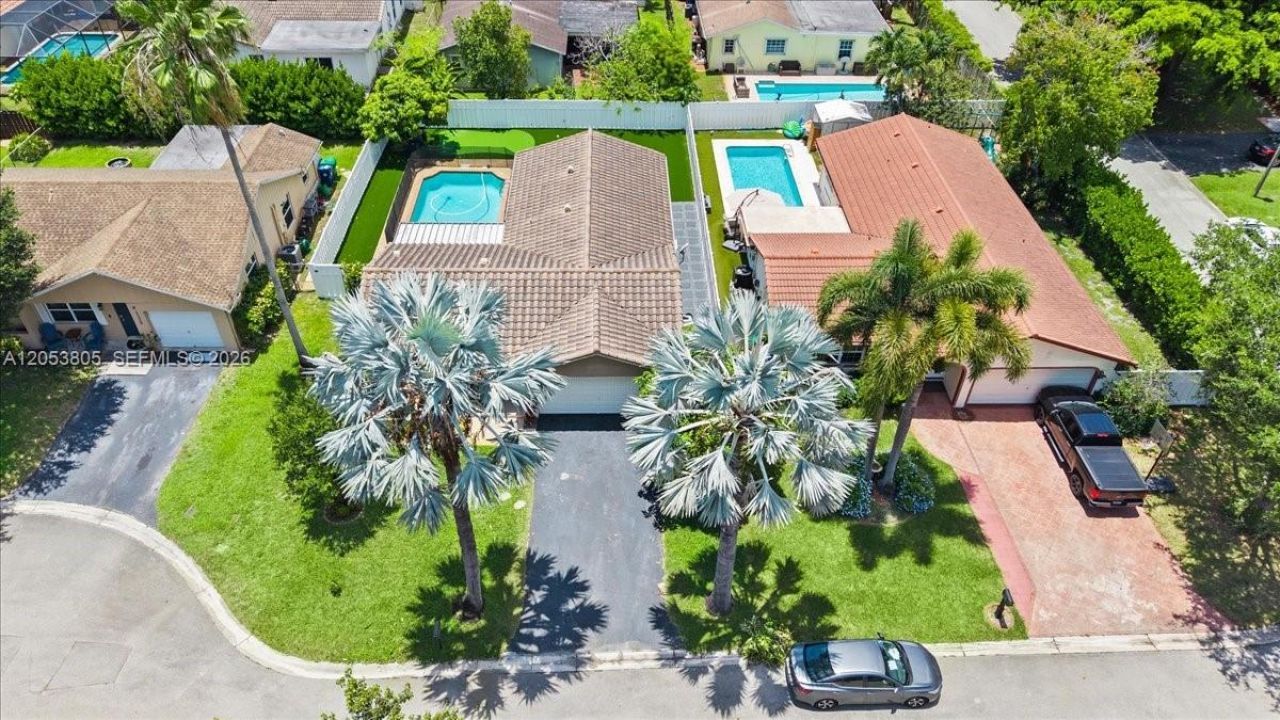 2338 NW 98th Way, Coral Springs, FL 33065 Photo