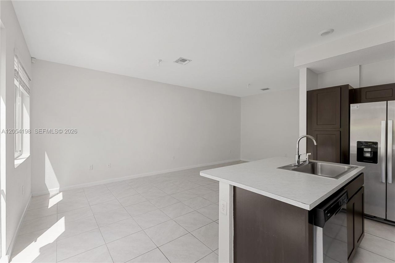 20817 NW 9th Path, Miami Gardens, FL 33169 Photo