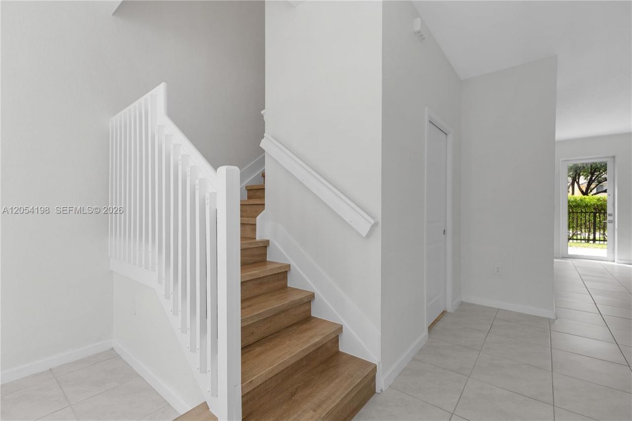 20817 NW 9th Path, Miami Gardens, FL 33169 Photo