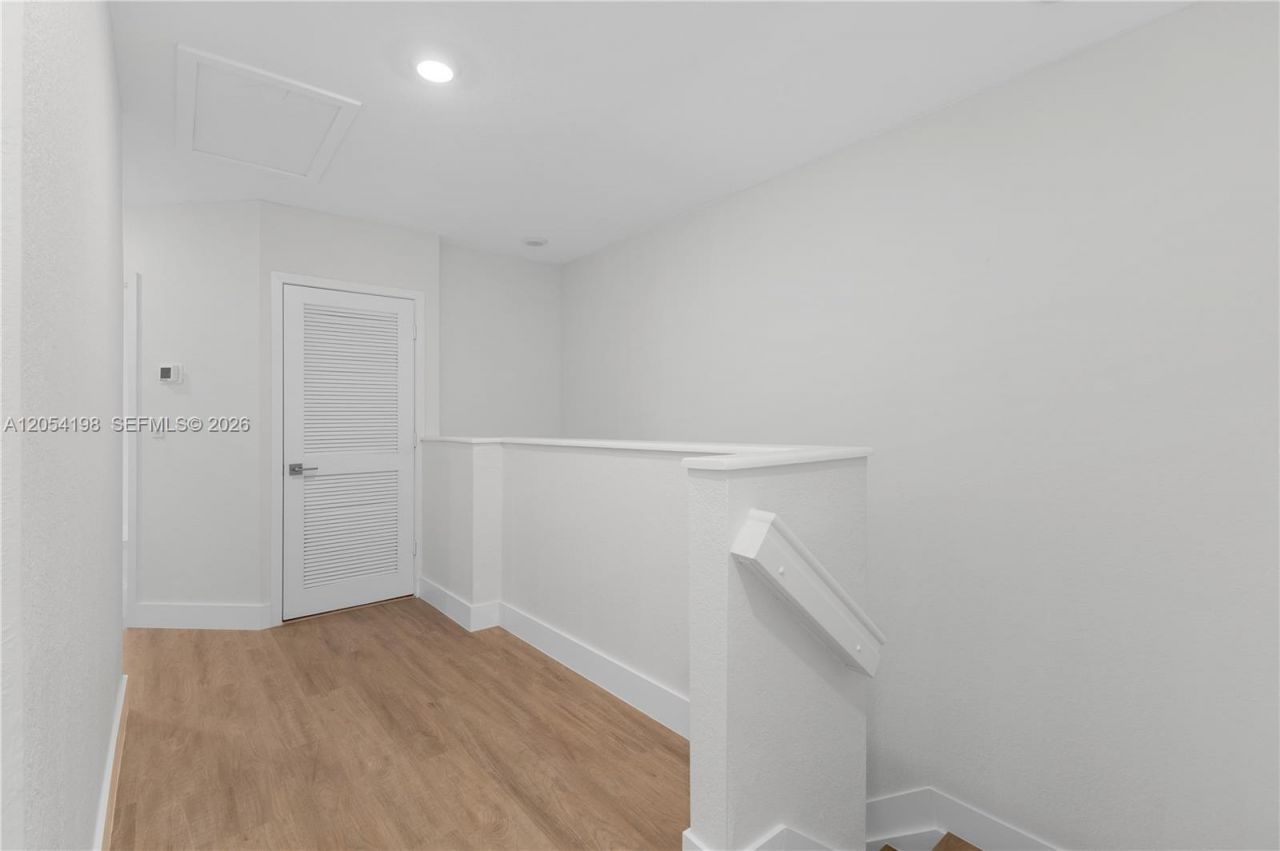 20817 NW 9th Path, Miami Gardens, FL 33169 Photo