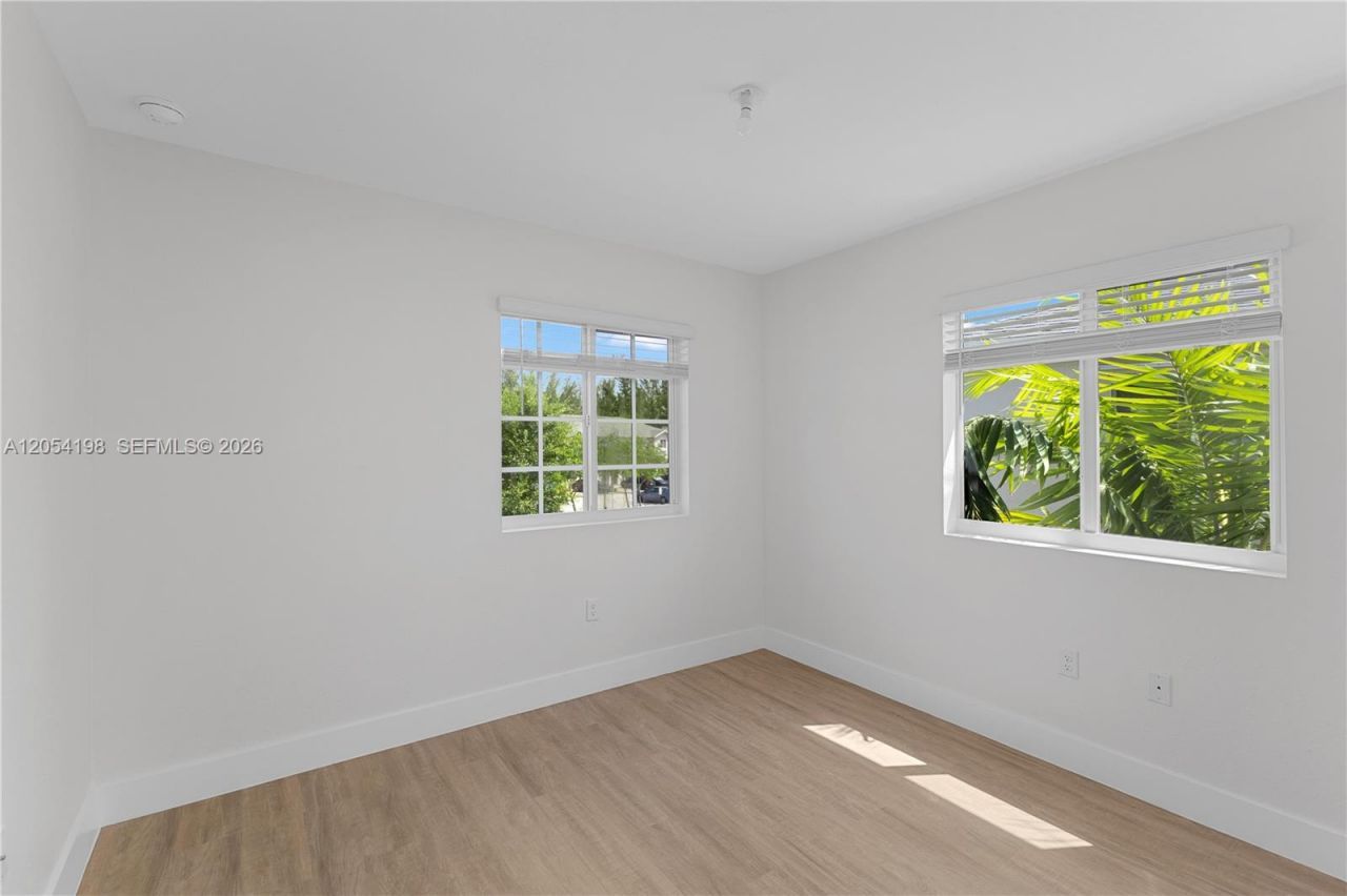 20817 NW 9th Path, Miami Gardens, FL 33169 Photo