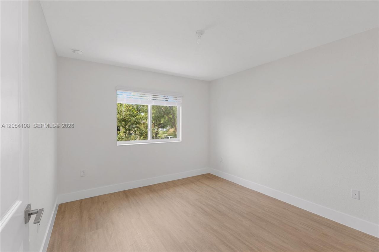 20817 NW 9th Path, Miami Gardens, FL 33169 Photo