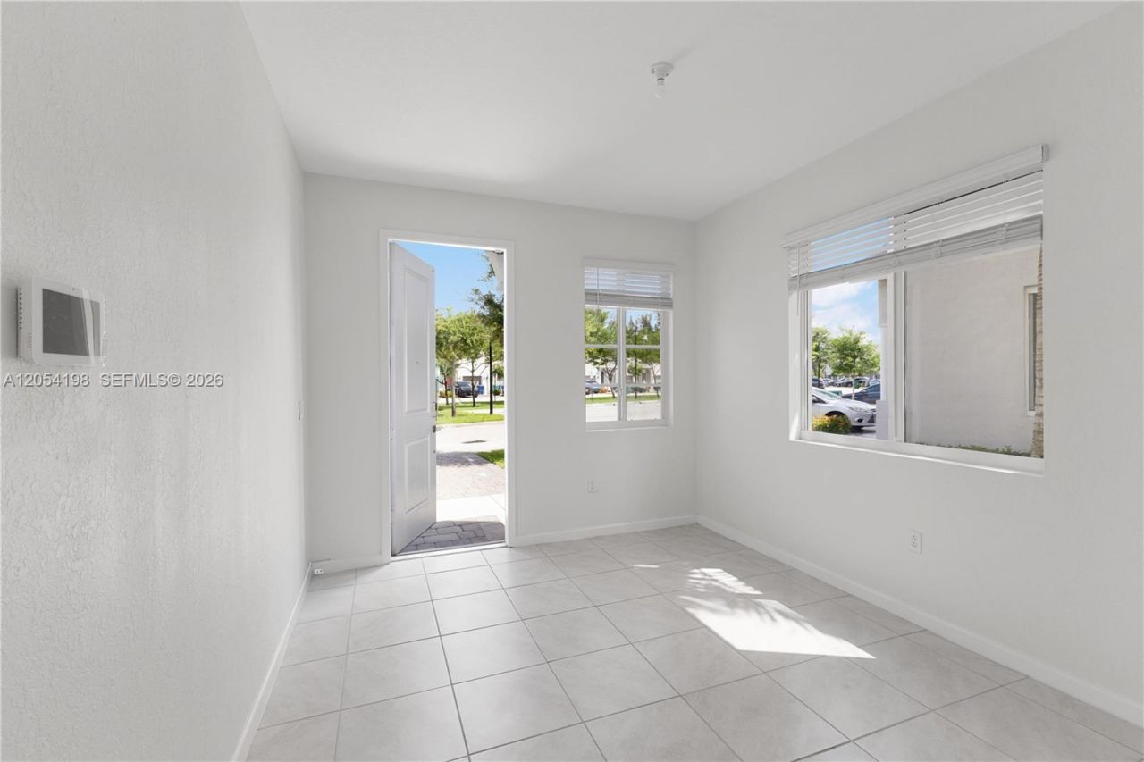 20817 NW 9th Path, Miami Gardens, FL 33169 Photo