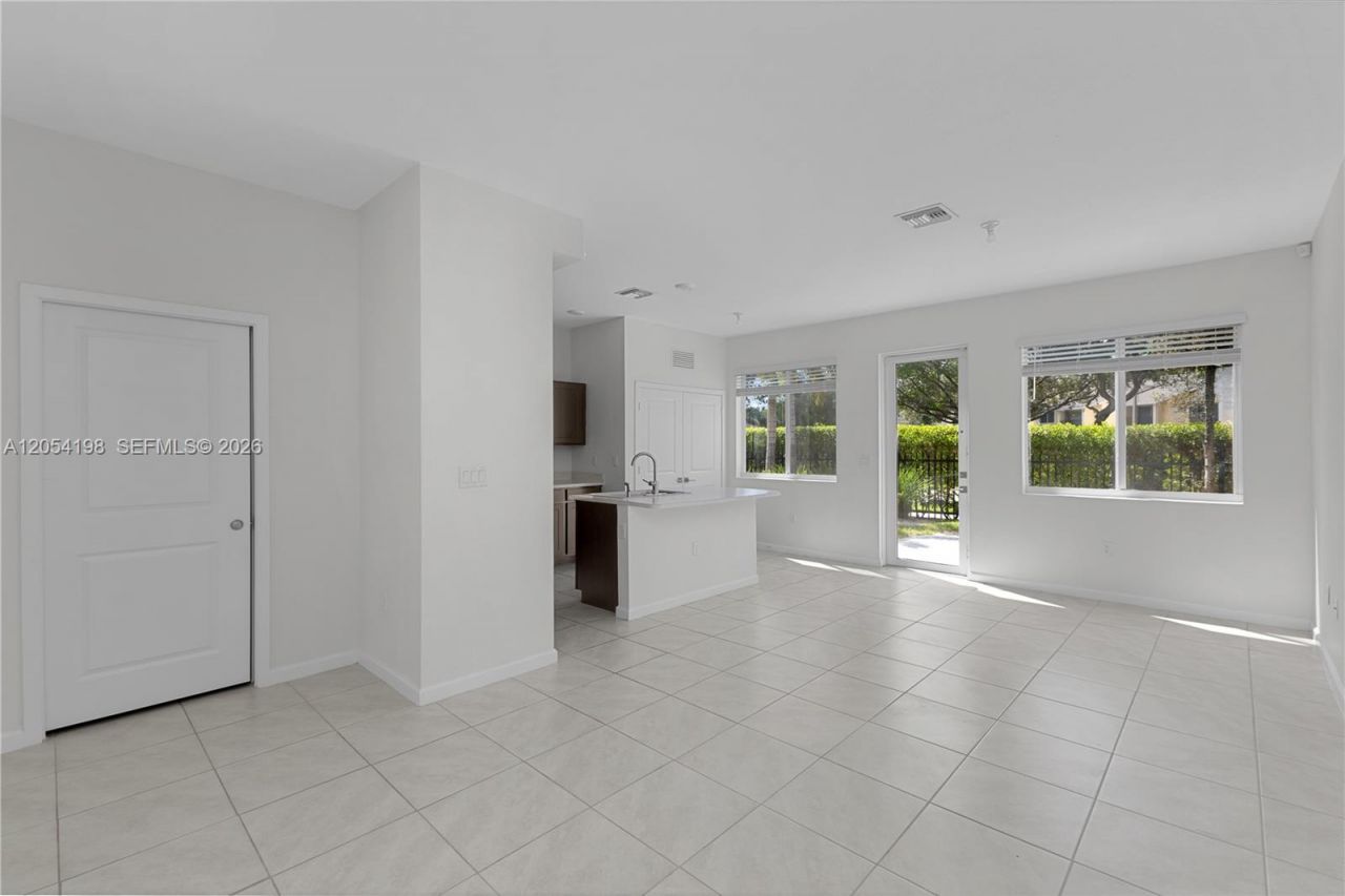 20817 NW 9th Path, Miami Gardens, FL 33169 Photo