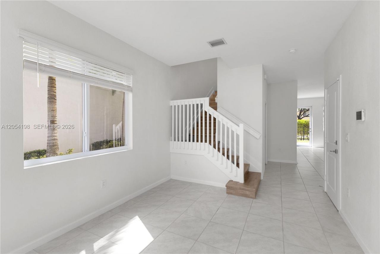 20817 NW 9th Path, Miami Gardens, FL 33169 Photo