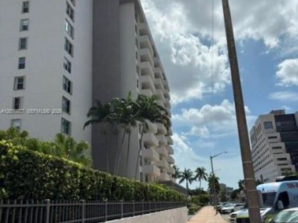 625 Biltmore Way , Unit 1201, Coral Gables, FL 33134