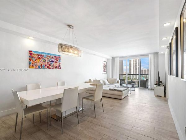 19390 Collins Ave , Unit 1519, Sunny Isles Beach, FL 33160