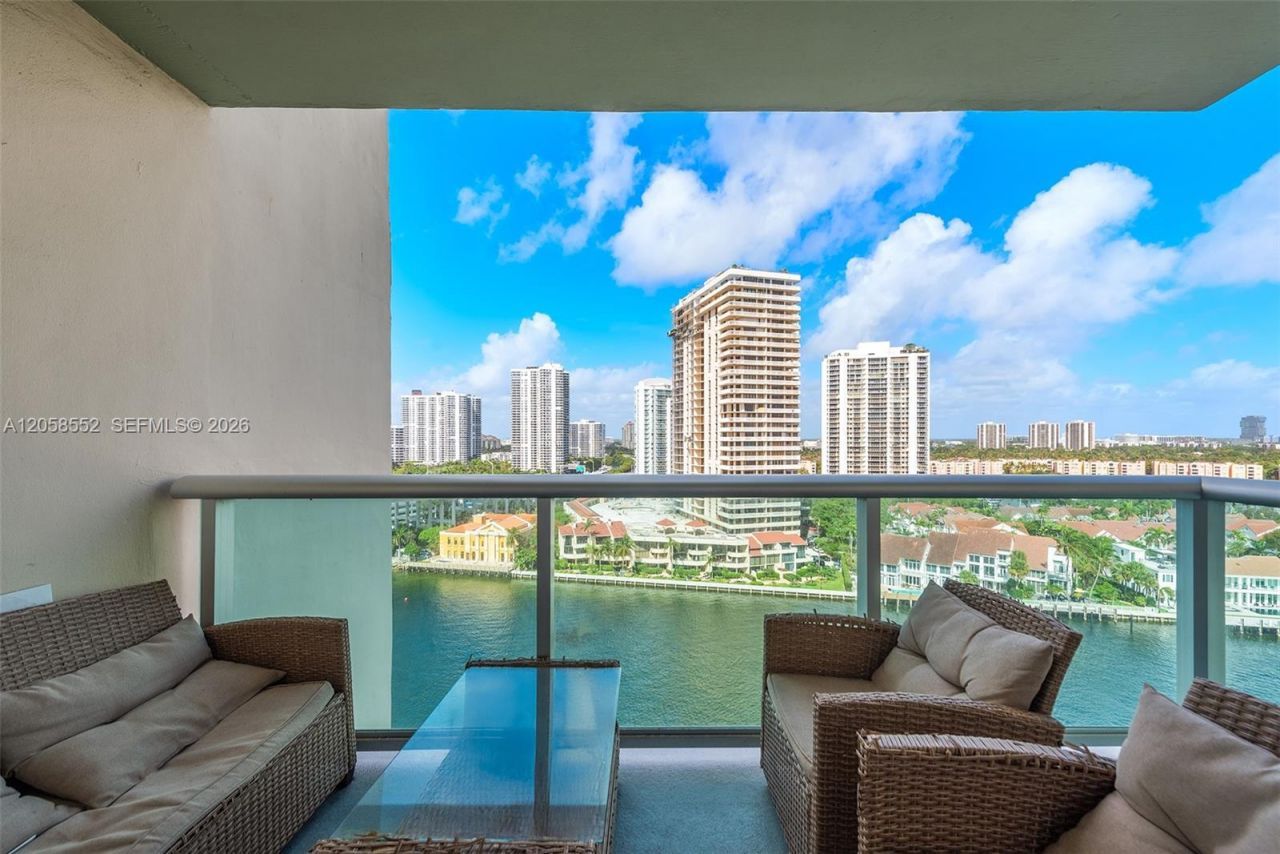 19390 Collins Ave, Unit 1519, Sunny Isles Beach, FL 33160 Photo