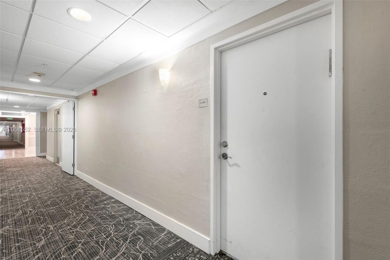 19390 Collins Ave, Unit 1519, Sunny Isles Beach, FL 33160 Photo
