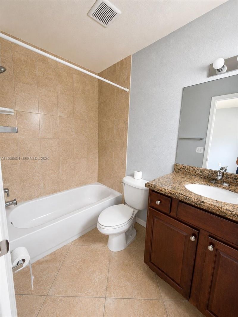 1000 Palm Trl , Unit 10, Delray Beach, FL 33483 Photo