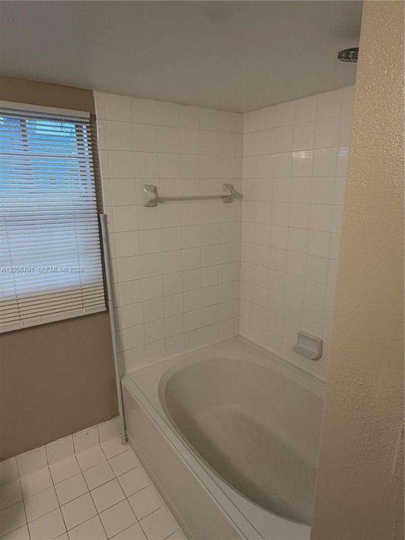 11155 SW 5th Pl , Unit 202, Pembroke Pines, FL 33025 Photo