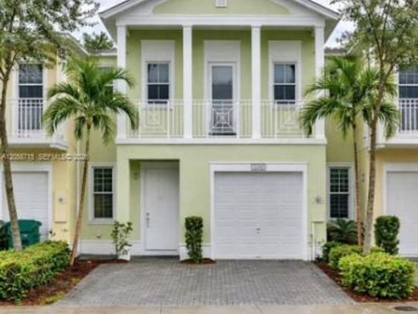 10780 NW 74th Ln , Unit 10780, Doral, FL 33178