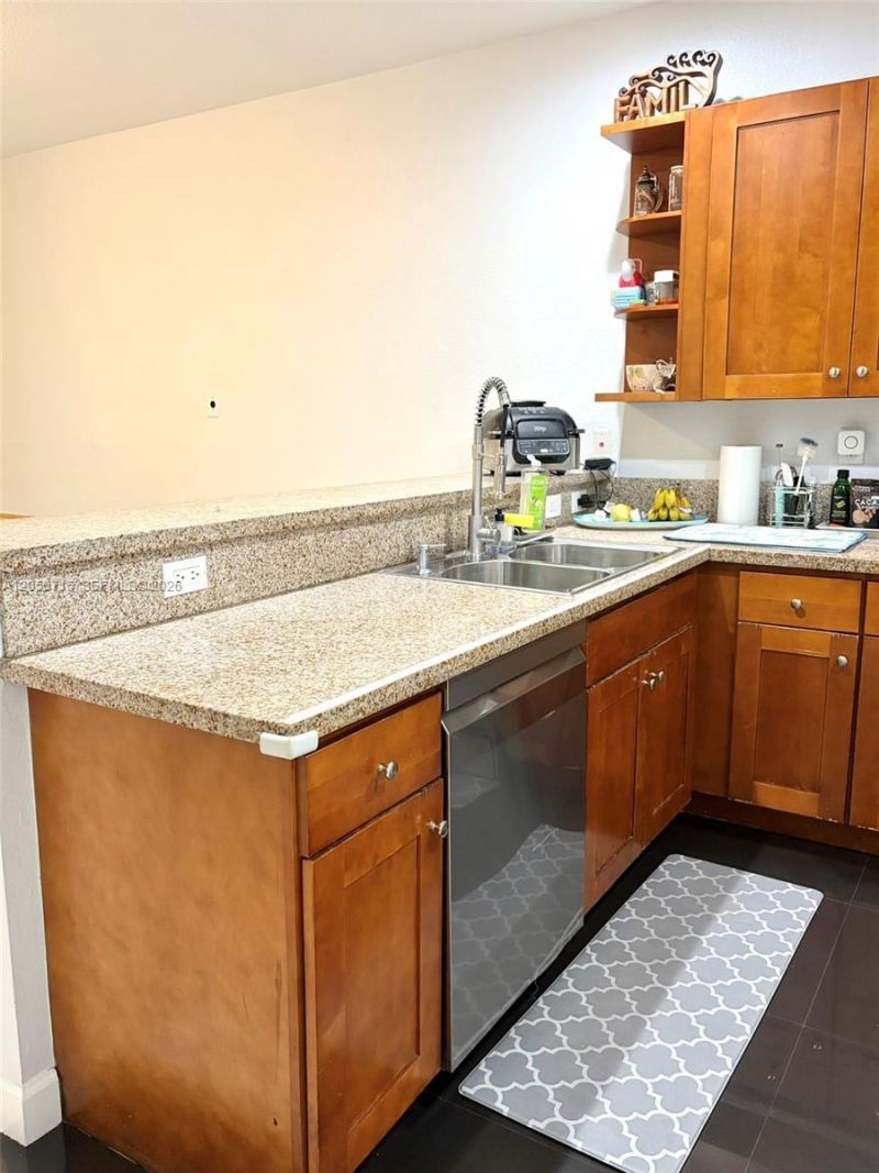 10780 NW 74th Ln, Unit 10780, Doral, FL 33178 Photo