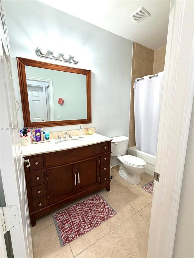 10780 NW 74th Ln, Unit 10780, Doral, FL 33178 Photo