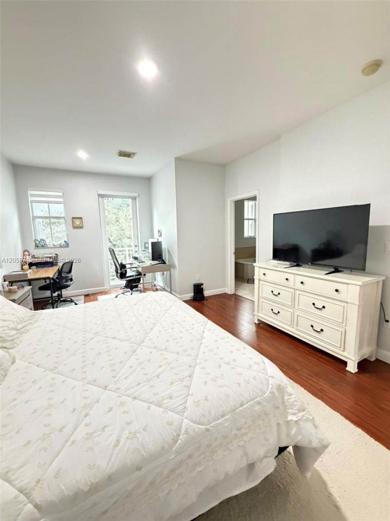 10780 NW 74th Ln, Unit 10780, Doral, FL 33178 Photo