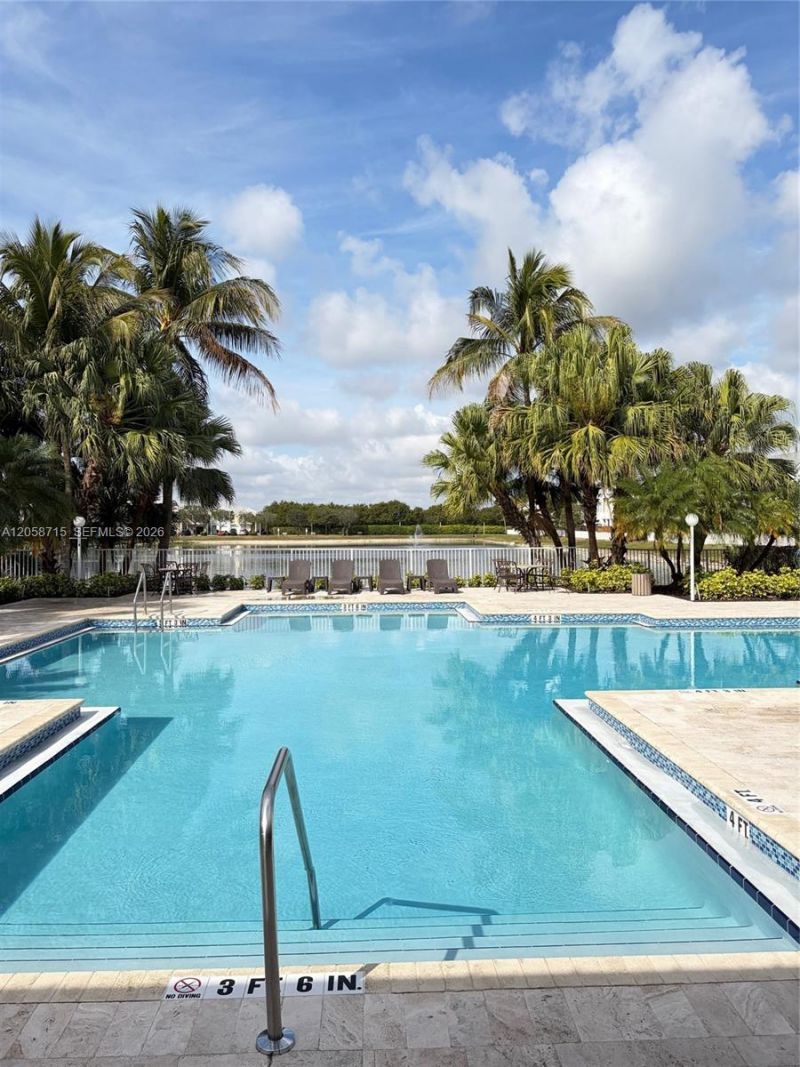 10780 NW 74th Ln, Unit 10780, Doral, FL 33178 Photo