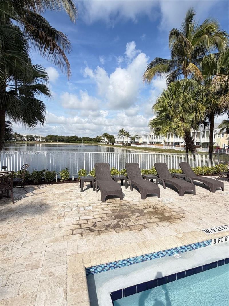 10780 NW 74th Ln, Unit 10780, Doral, FL 33178 Photo