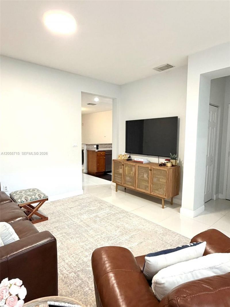 10780 NW 74th Ln, Unit 10780, Doral, FL 33178 Photo