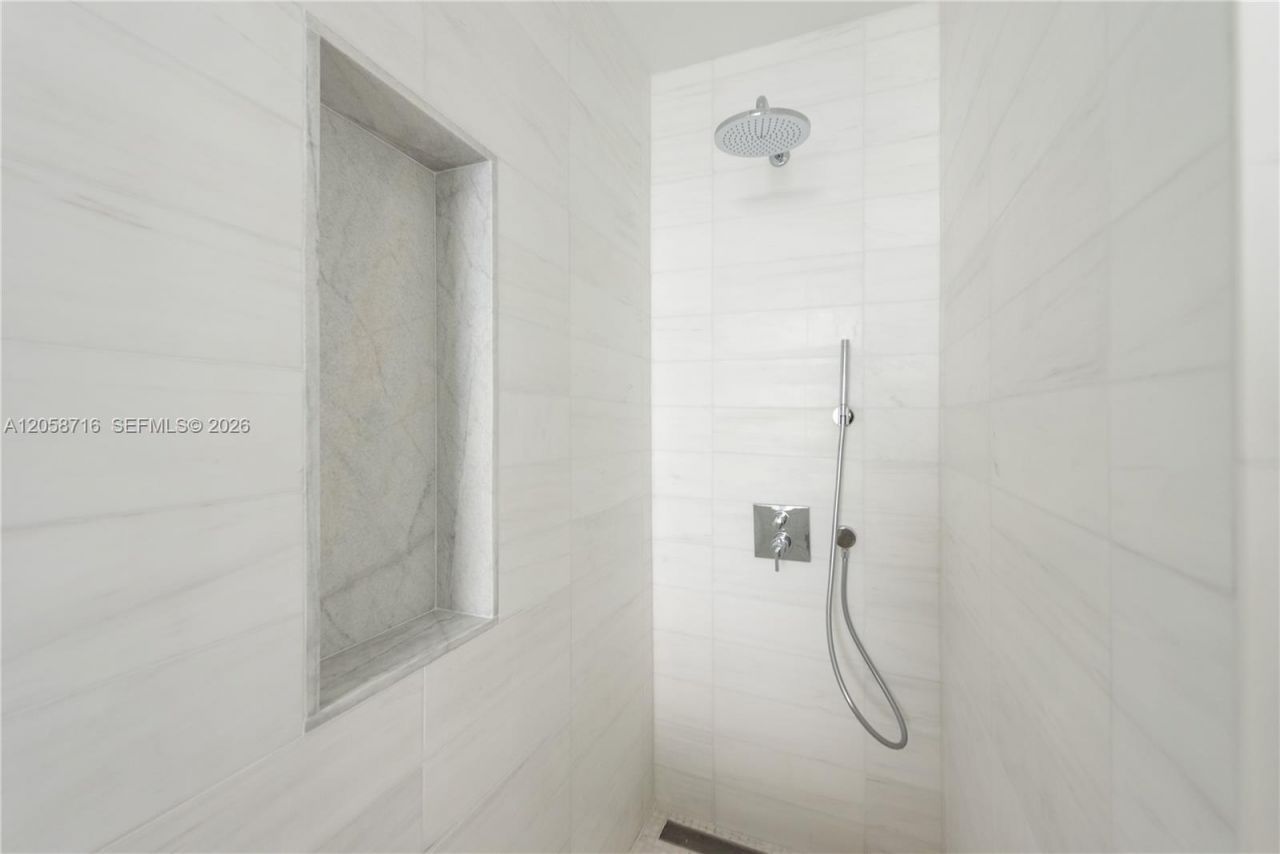 700 NE 26th Ter , Unit 903, Miami, FL 33137 Photo