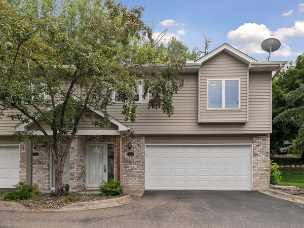 13049 Penn Avenue S, Burnsville, MN 55337