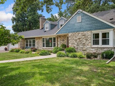 7128 Irving Avenue S, Richfield, MN 55423