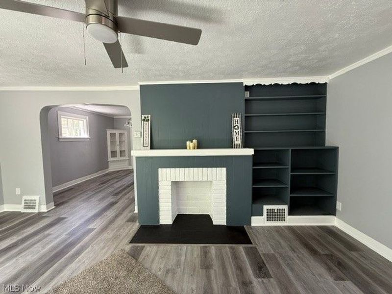 17901 Delavan Avenue, Cleveland, OH 44119 Photo 2