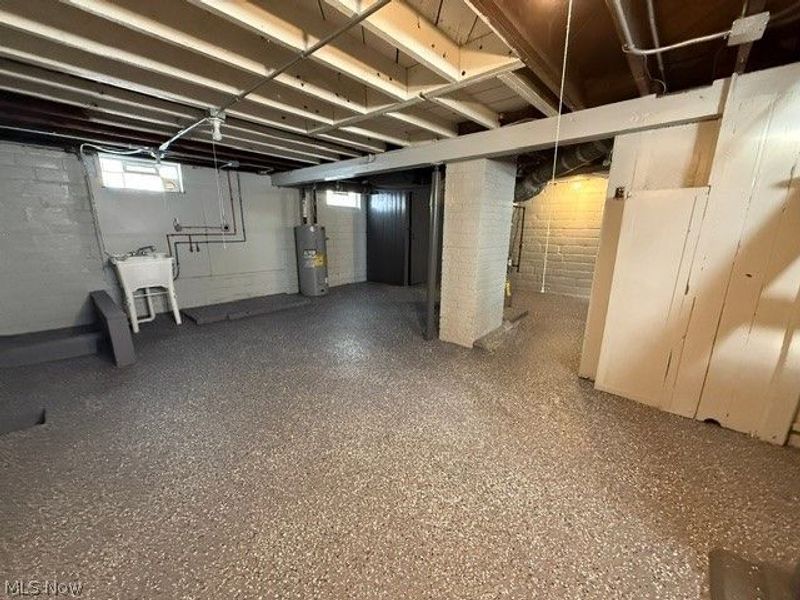 17901 Delavan Avenue, Cleveland, OH 44119 Photo 23