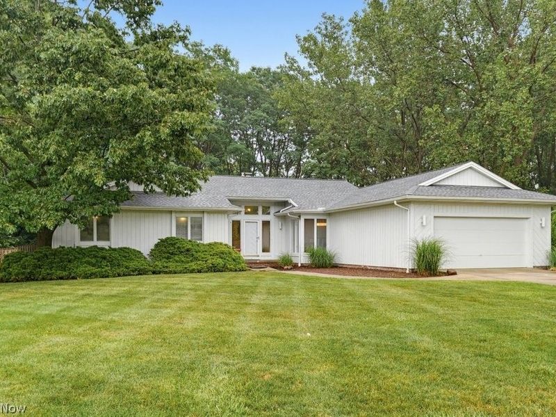 28653 Estates Court, Solon, OH 44139 Photo 2