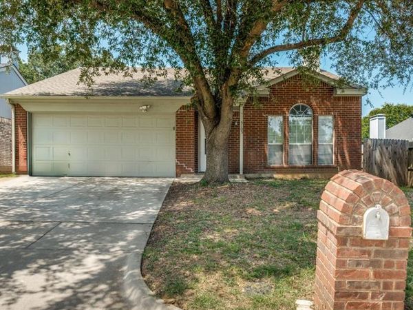 5105 Foley Drive, Arlington, TX 76013