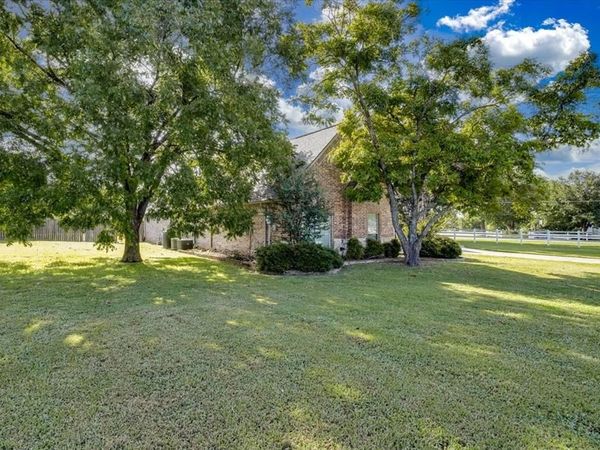 30 Tananger Springs Drive, Denison, TX 75021