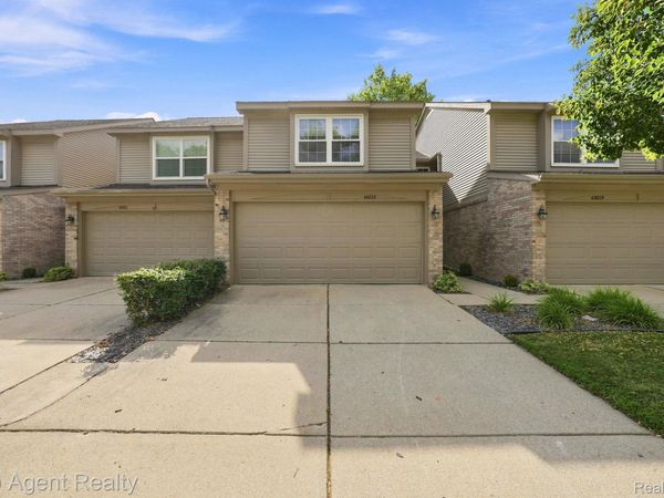 43835 Coachmaker Drive, Sterling Heights, Mi 48313