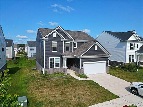 795 Ford Mill Drive , Saline, MI 48176