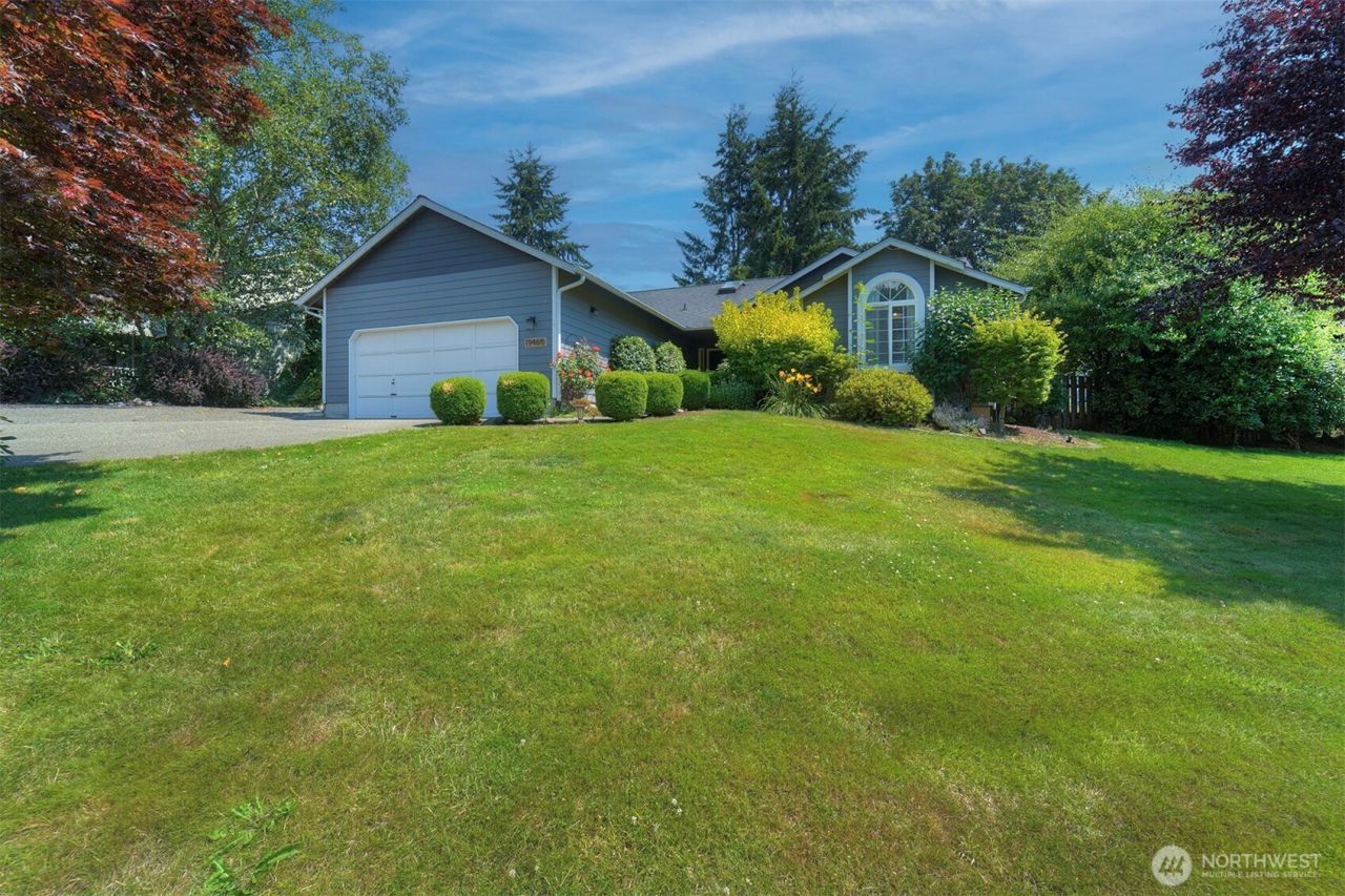 19460 23rd Avenue Ne, Poulsbo, WA 98370