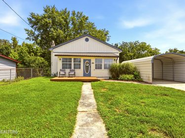430 Browder Circle, Oliver Springs, TN 37840