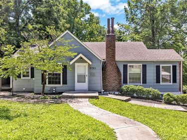 3701 NE 34 Terrace, Kansas City, MO 64117