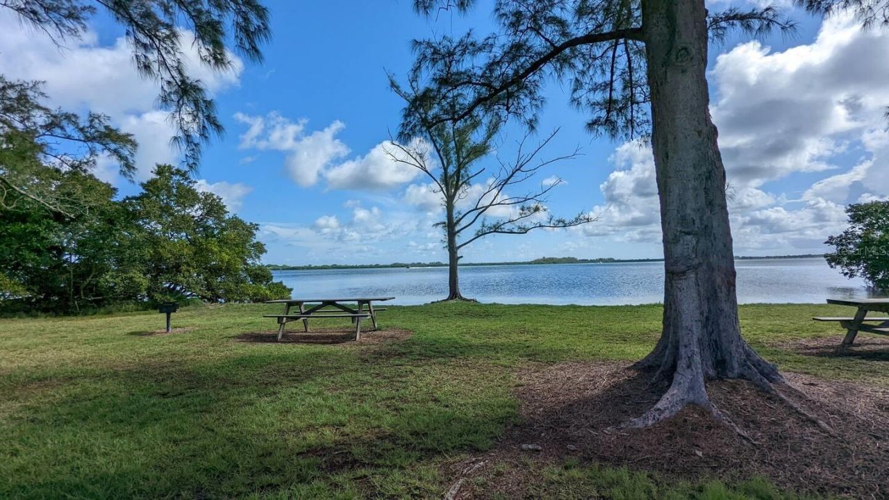 3907 115th Street Court W, Bradenton, FL 34210 Photo