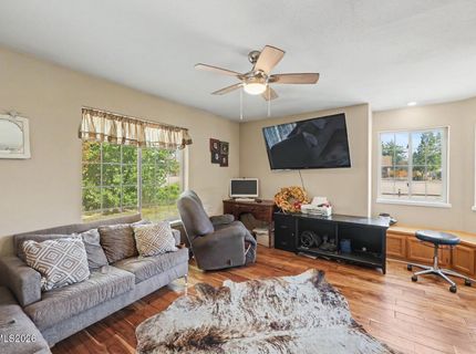887 Ronald Way, Fallon, NV 89406 Photo