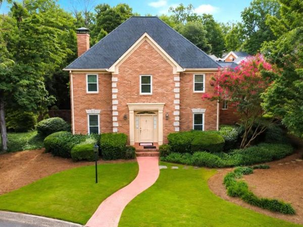 573 N Palisades Circle SE, Marietta, GA 30067