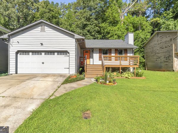 700 Pepperwood Trail, Stone Mountain, GA 30087