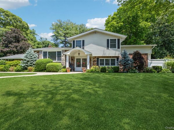 43 Viola Drive , Glen Cove, NY 11542