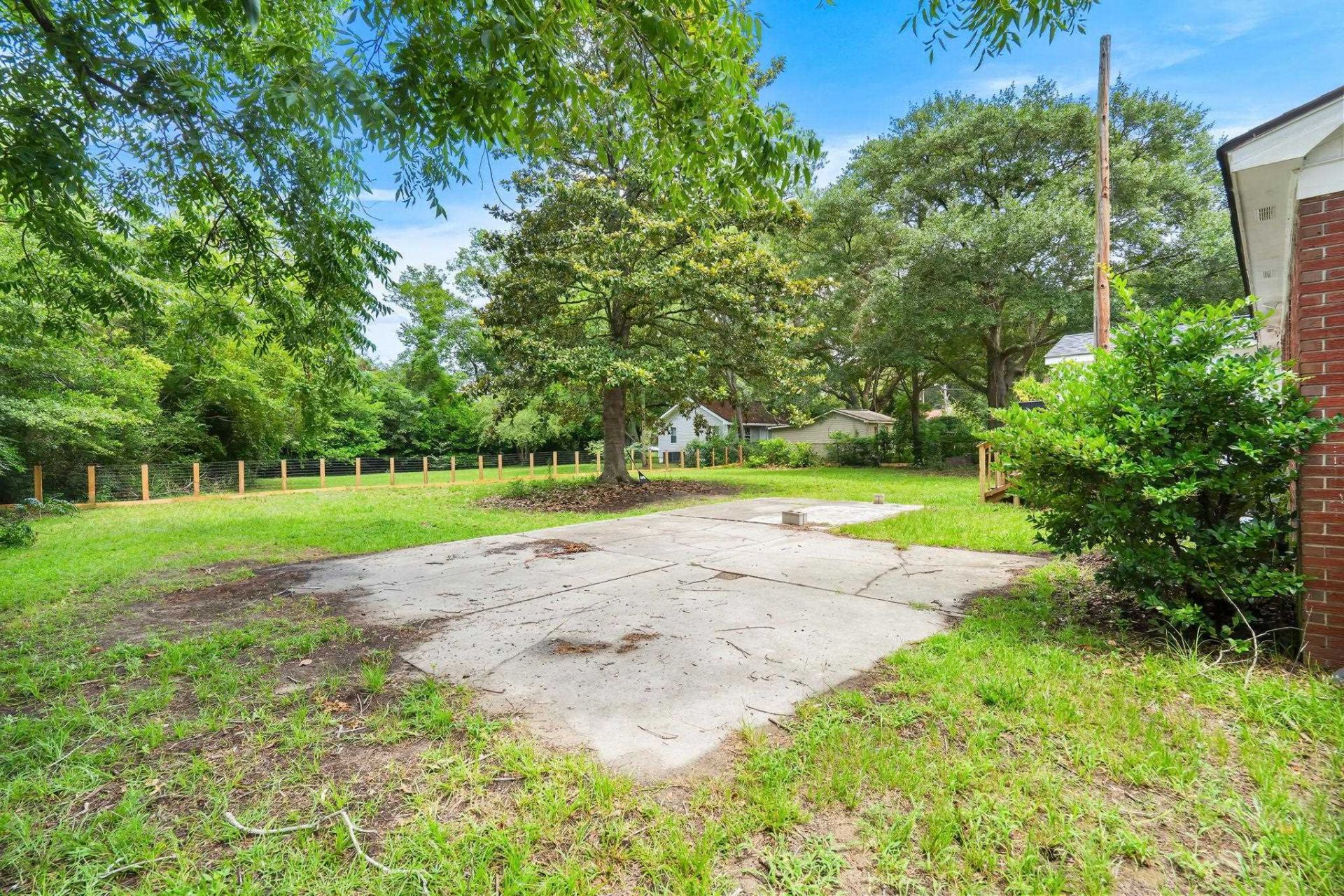 1004 Whittemore St. Photo 30