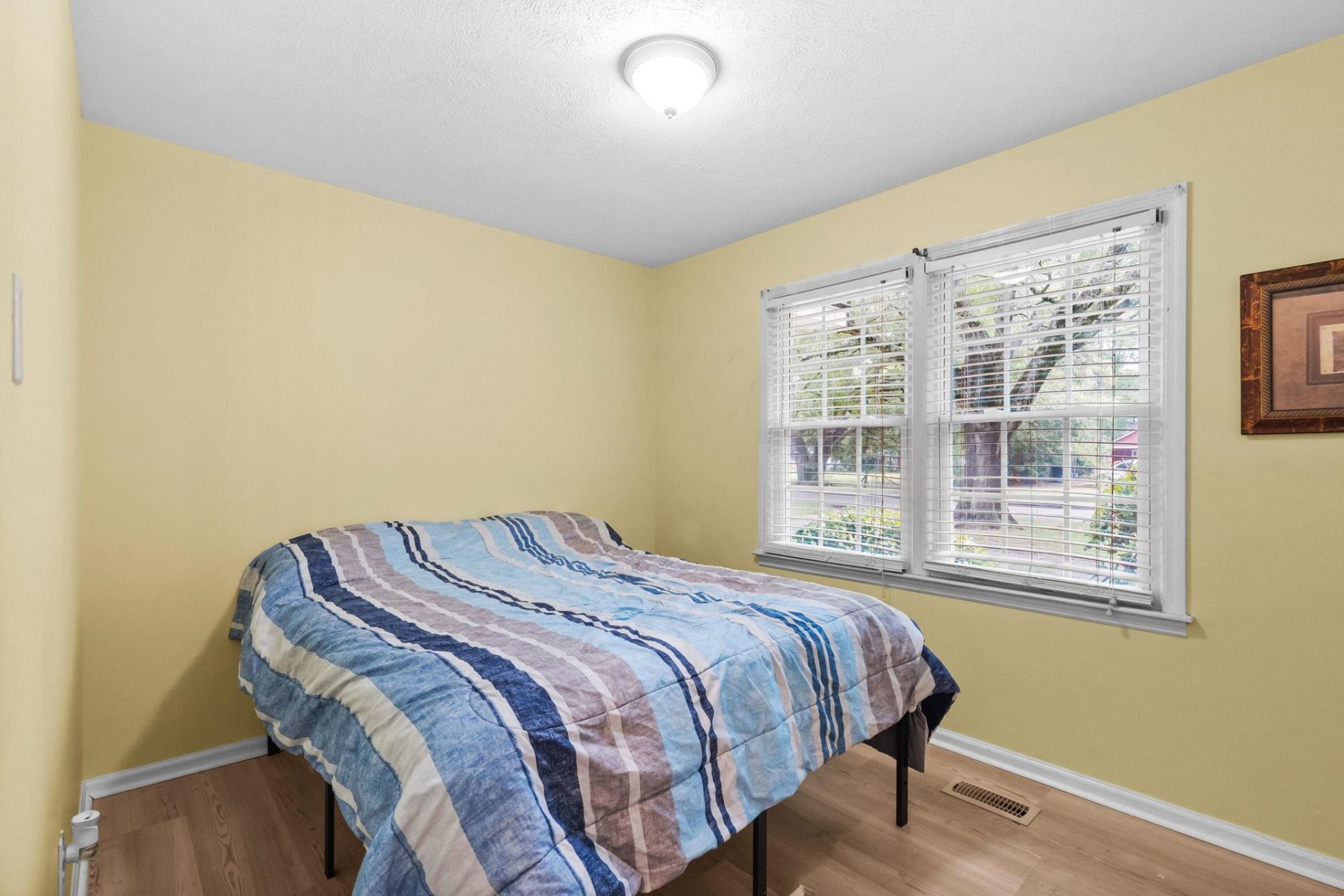 1004 Whittemore St. Photo 40